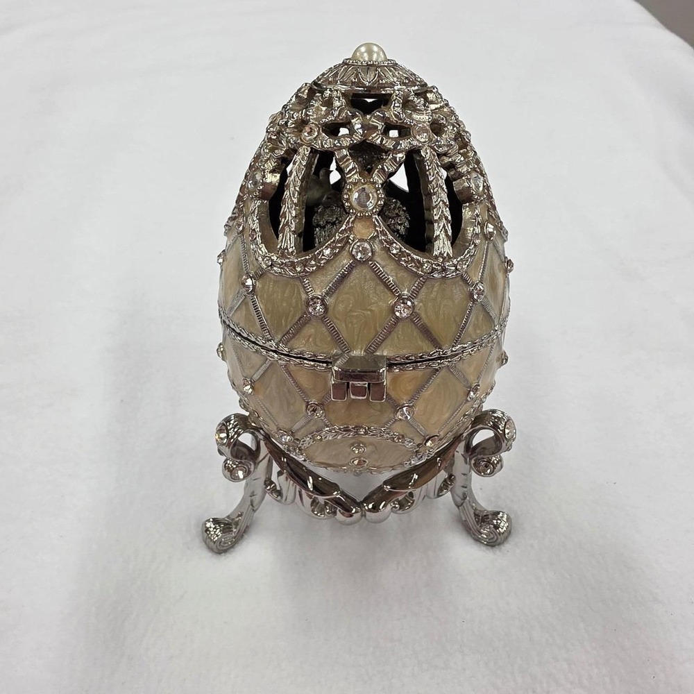 Biltmore for your home cherub musical box - Picture 4 of 5